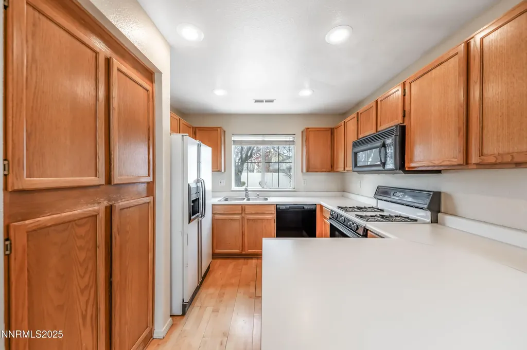 3188 Rose Vista Reno NV 89502