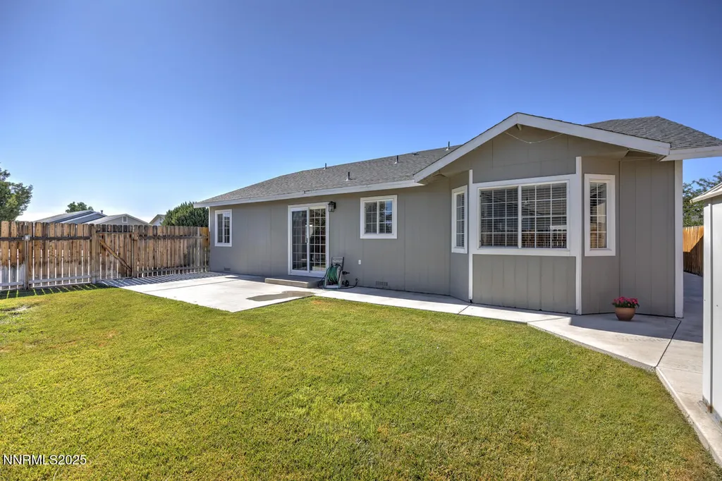 206 Dianna Fallon NV 89406