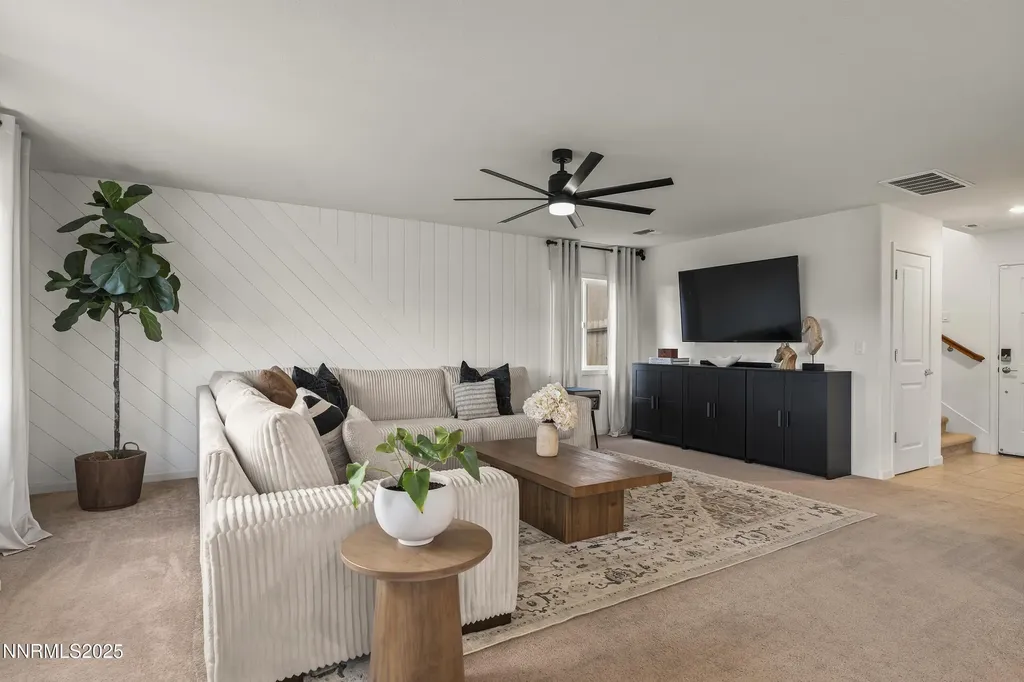 626 Coyote Bluff Reno NV 89506