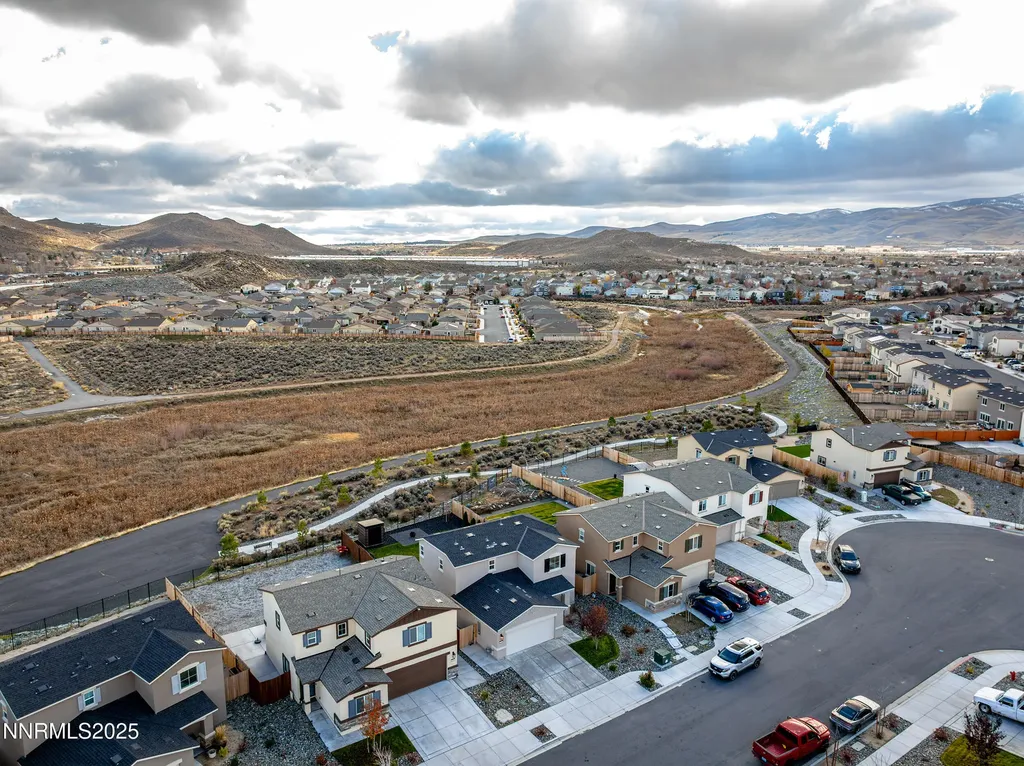 626 Coyote Bluff Reno NV 89506