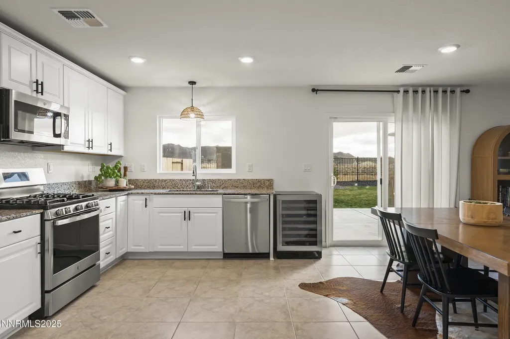626 Coyote Bluff Reno NV 89506
