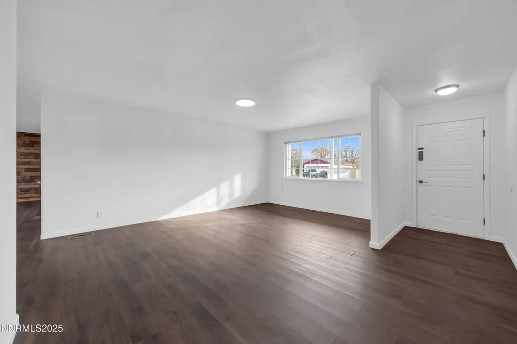 812 F Fernley NV 89408