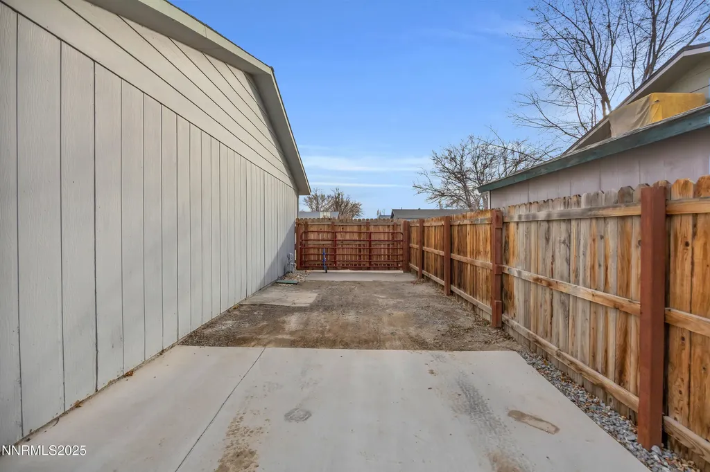 812 F Fernley NV 89408