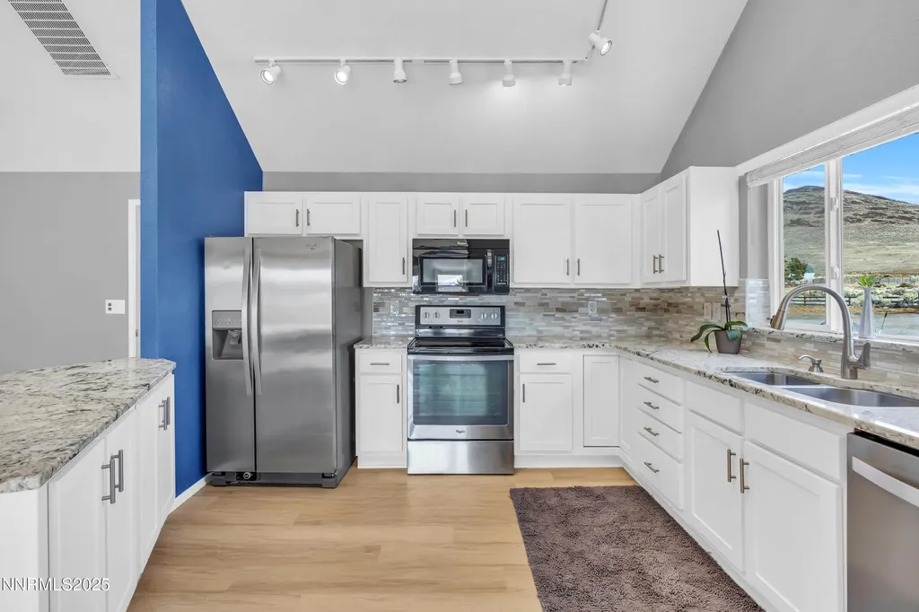 25 El Caballo Sparks NV 89441