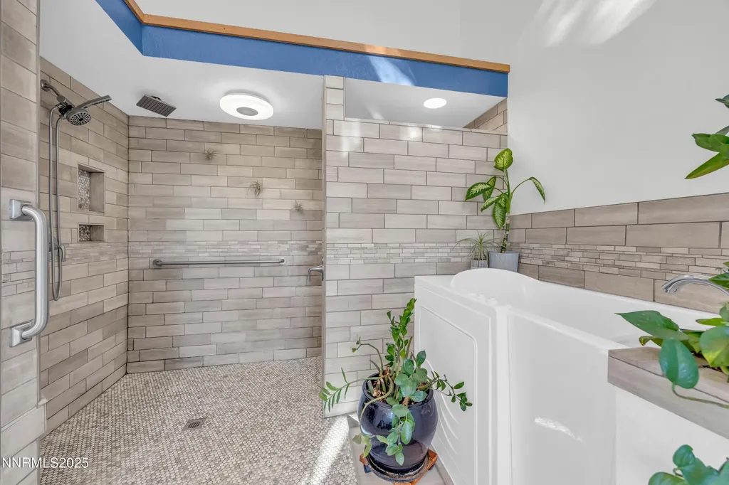 25 El Caballo Sparks NV 89441