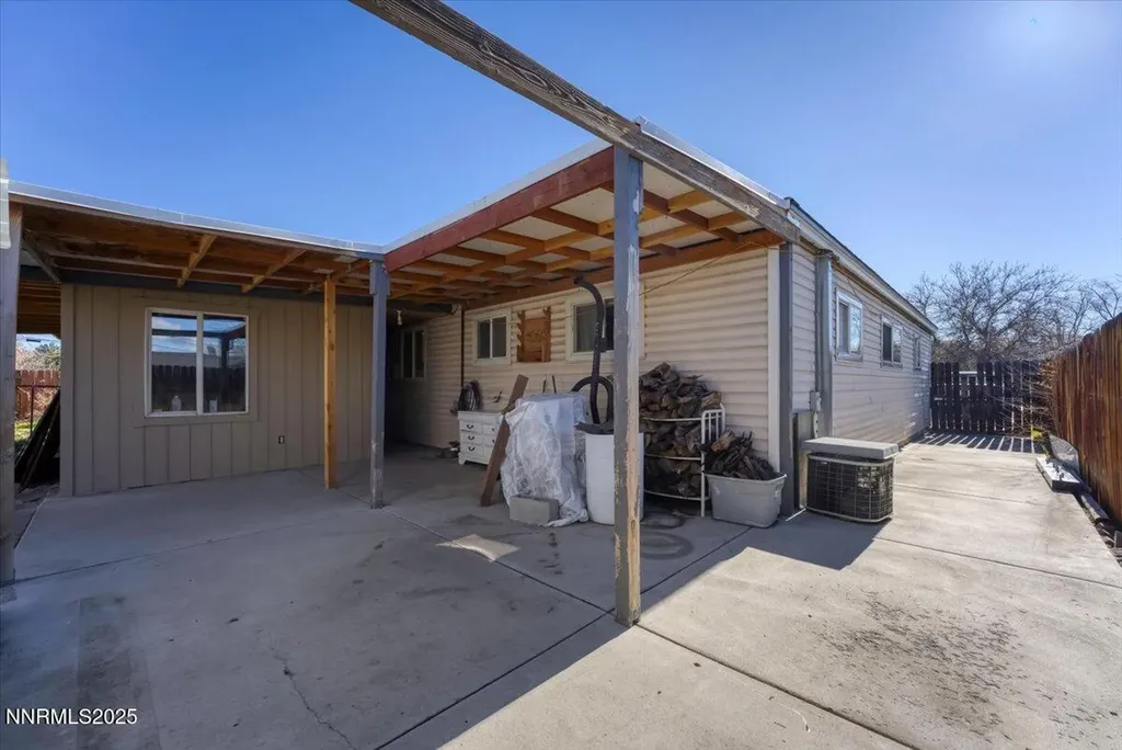 1250 Oxford Sparks NV 89431