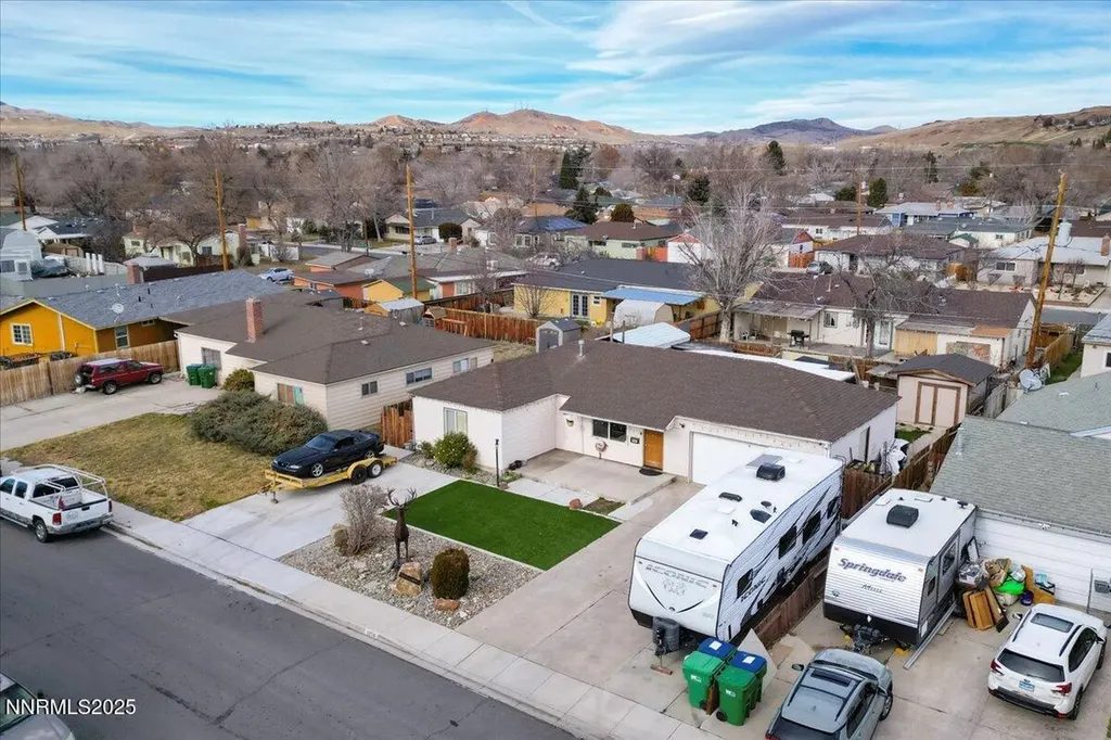 1250 Oxford Sparks NV 89431