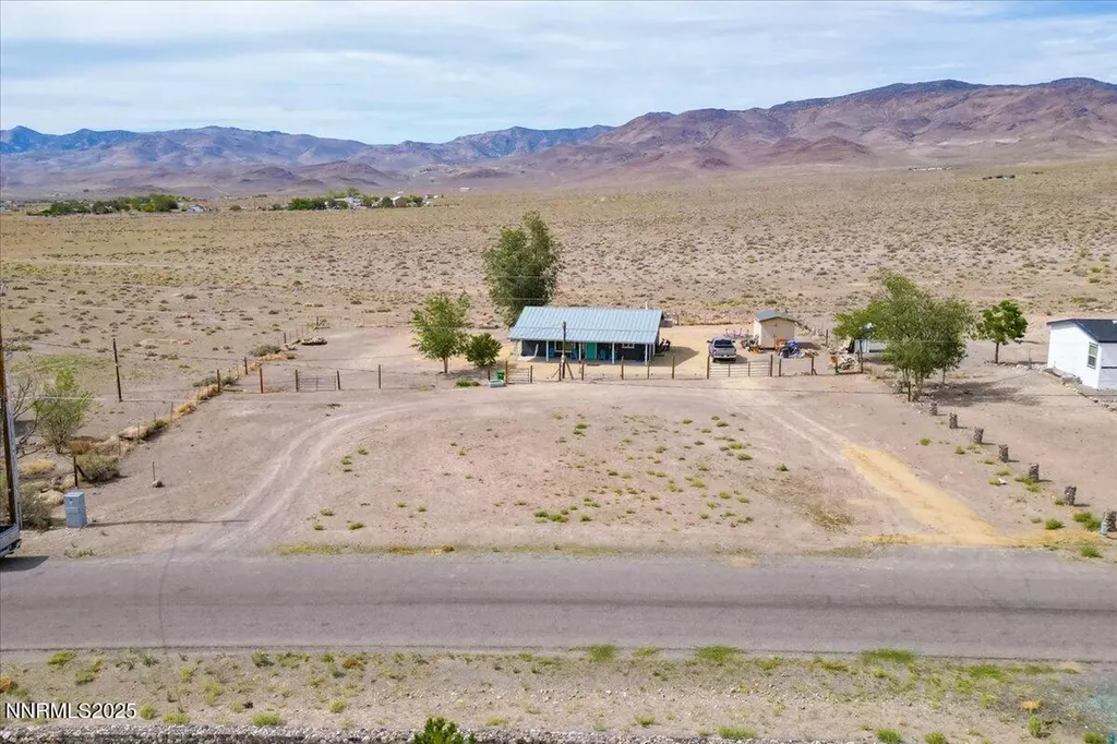 4895 Cheyenne Stagecoach NV 89429