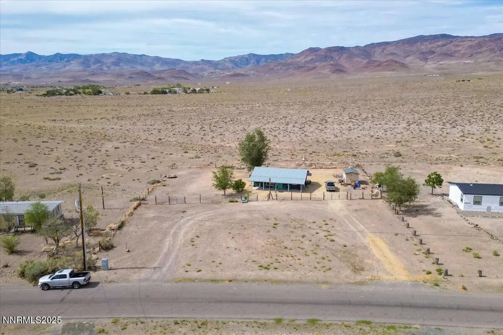 4895 Cheyenne Stagecoach NV 89429