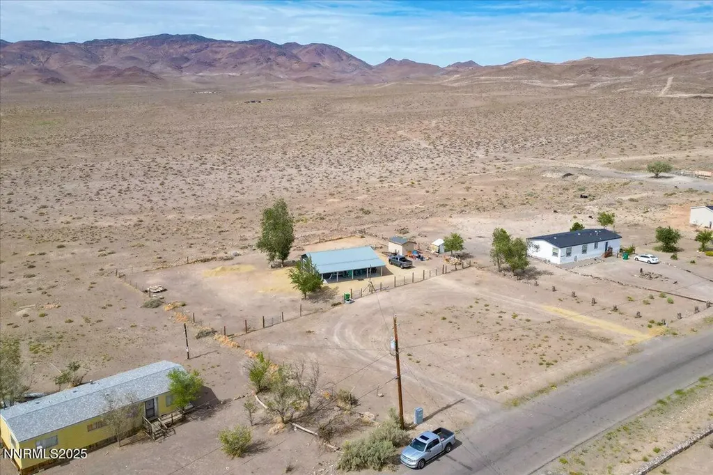 4895 Cheyenne Stagecoach NV 89429