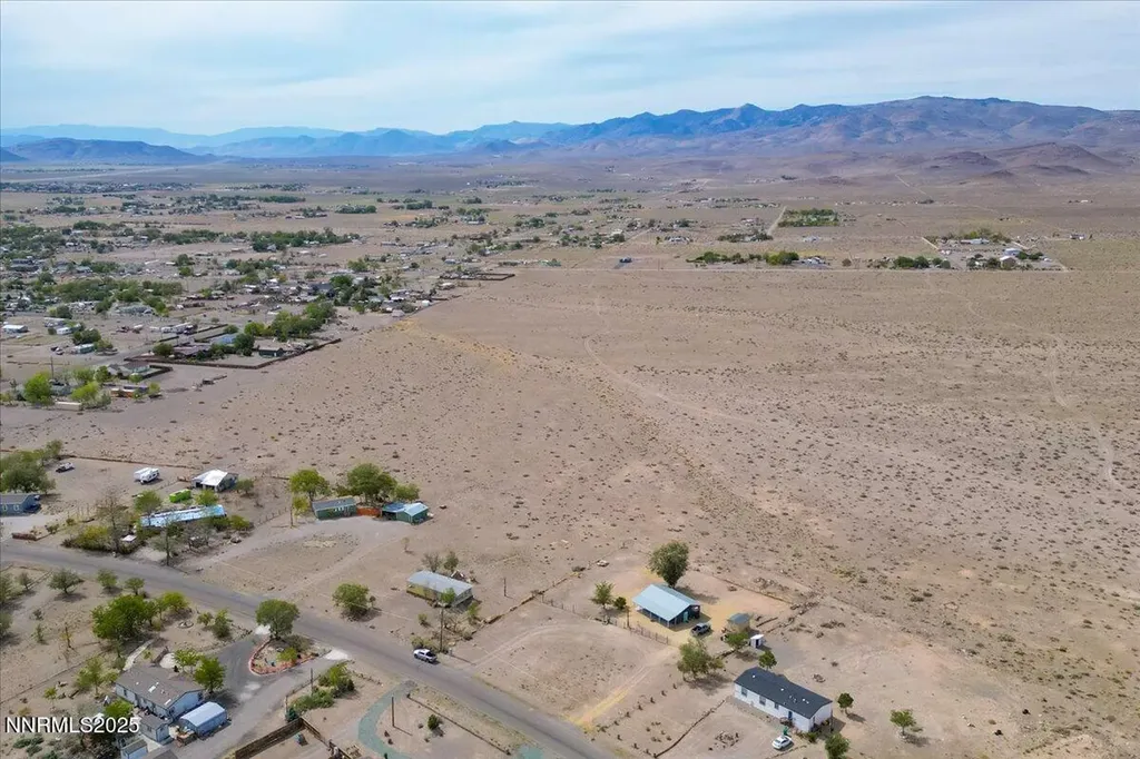4895 Cheyenne Stagecoach NV 89429
