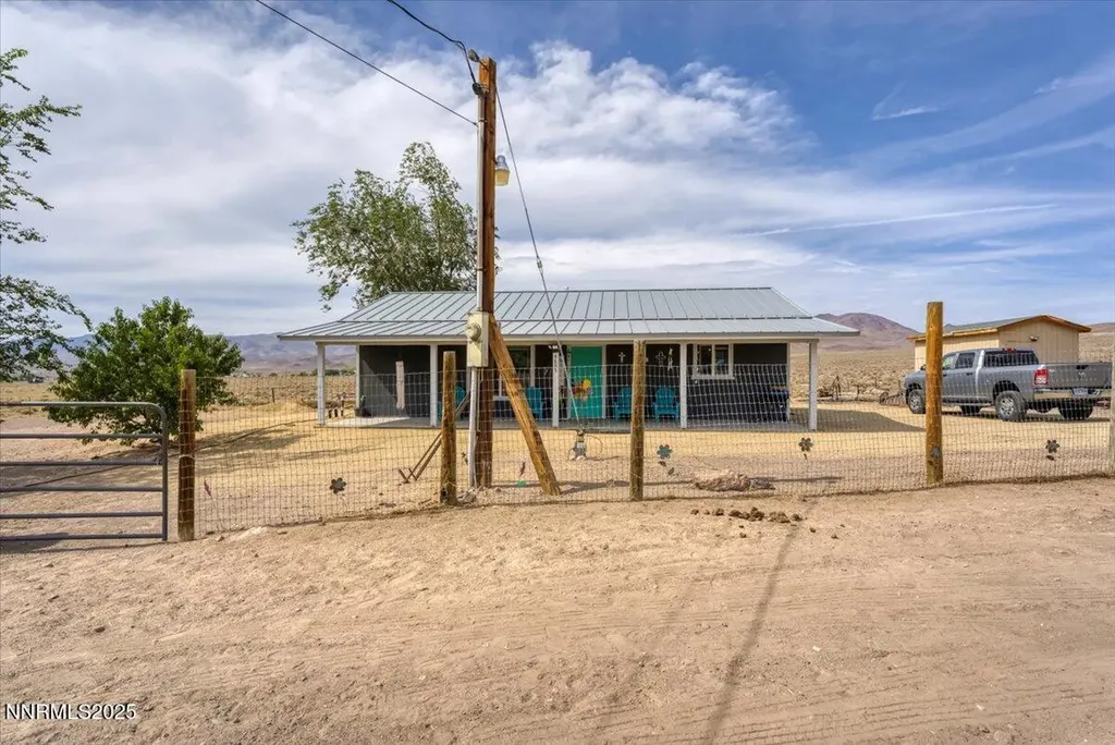 4895 Cheyenne Stagecoach NV 89429