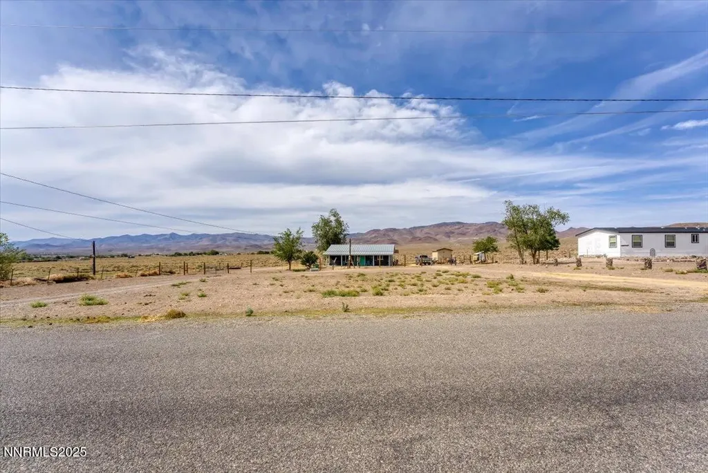 4895 Cheyenne Stagecoach NV 89429