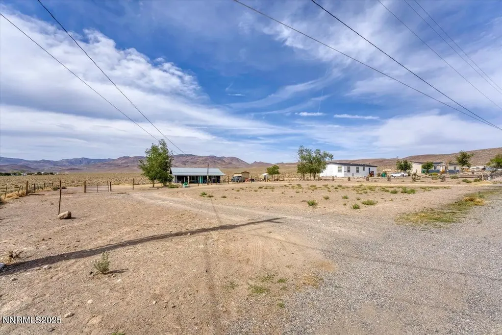 4895 Cheyenne Stagecoach NV 89429