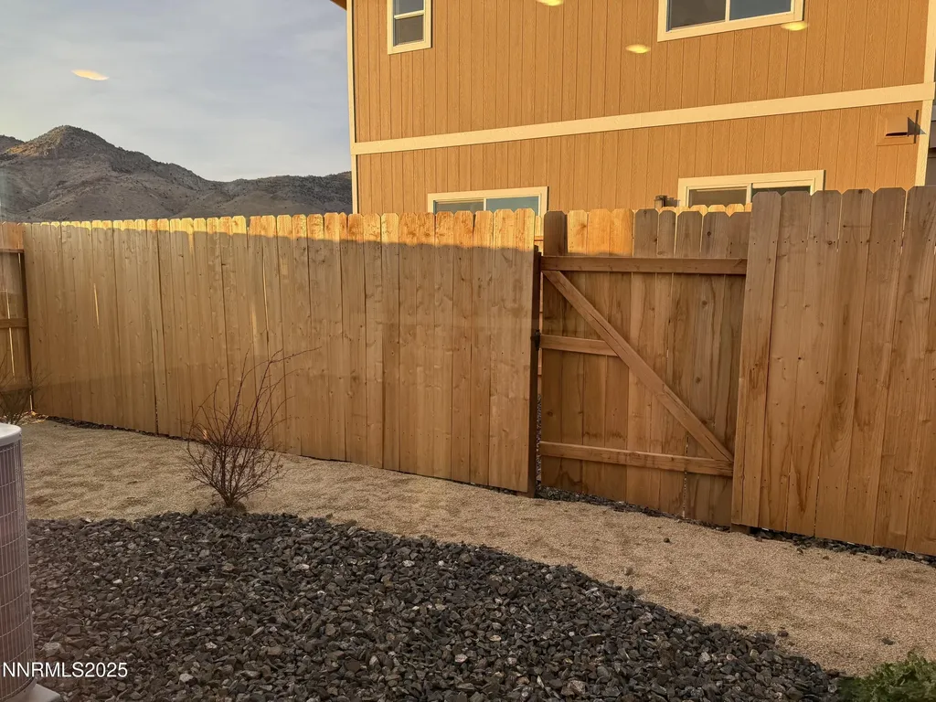 244 Green Dayton NV 89403