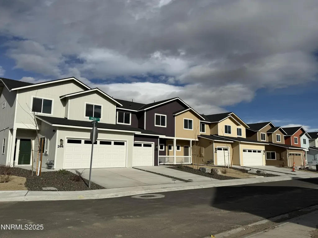 244 Green Dayton NV 89403