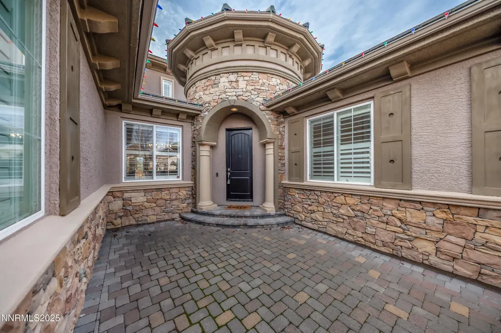 1855 Graysburg Reno NV 89523