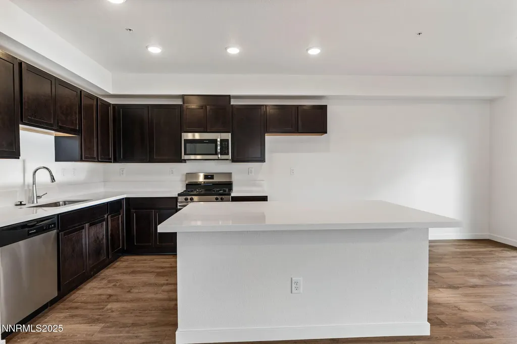 343 Halite Dayton NV 89403