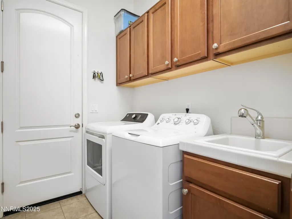 7490 Rough Rock Reno NV 89502