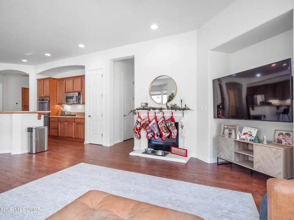 7490 Rough Rock Reno NV 89502