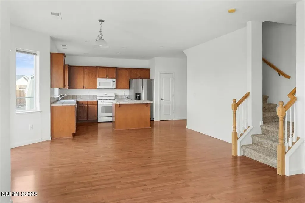1710 Short Oak Fernley NV 89408