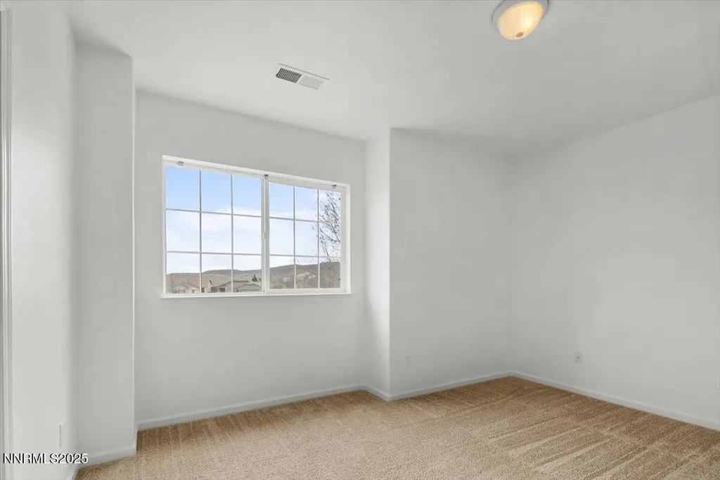 1710 Short Oak Fernley NV 89408