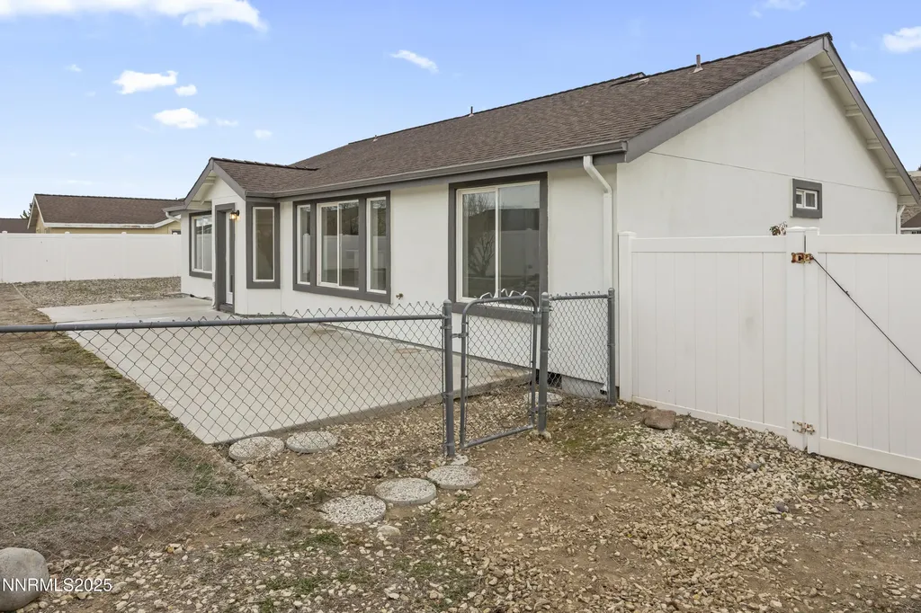 1418 Red Bluff Fernley NV 89408