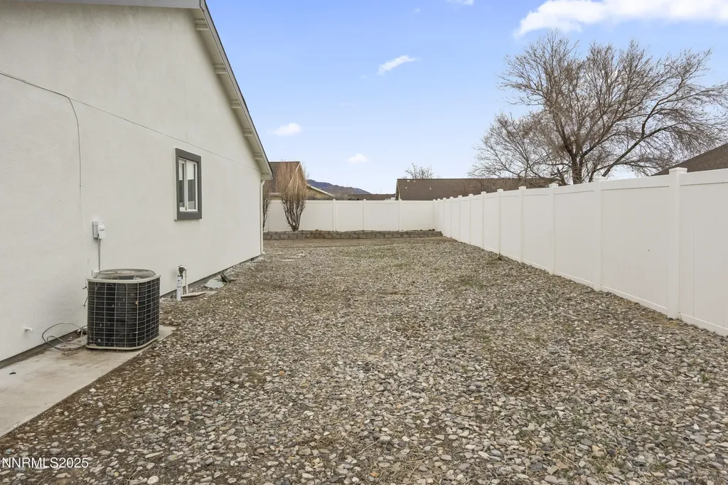1418 Red Bluff Fernley NV 89408