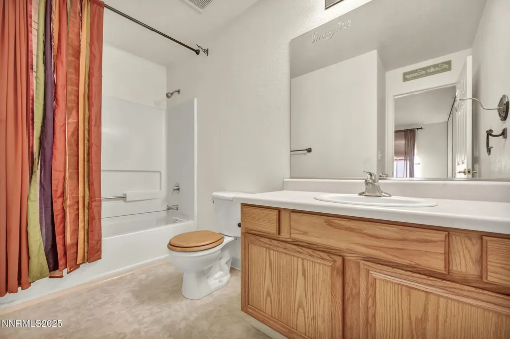 18120 Hazelnut Reno NV 89508