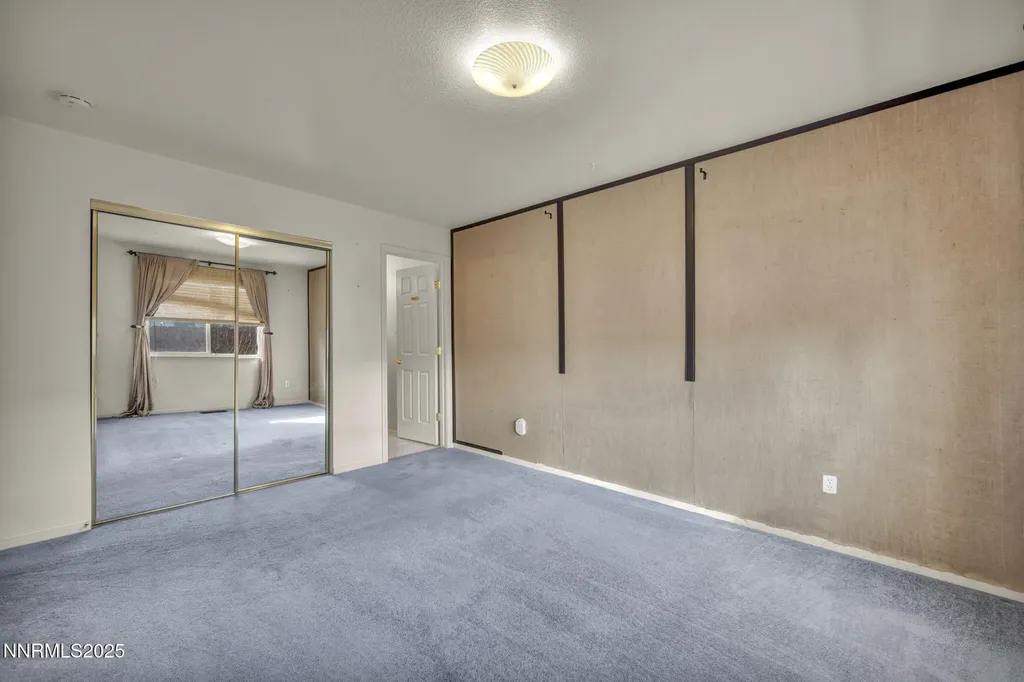 18120 Hazelnut Reno NV 89508