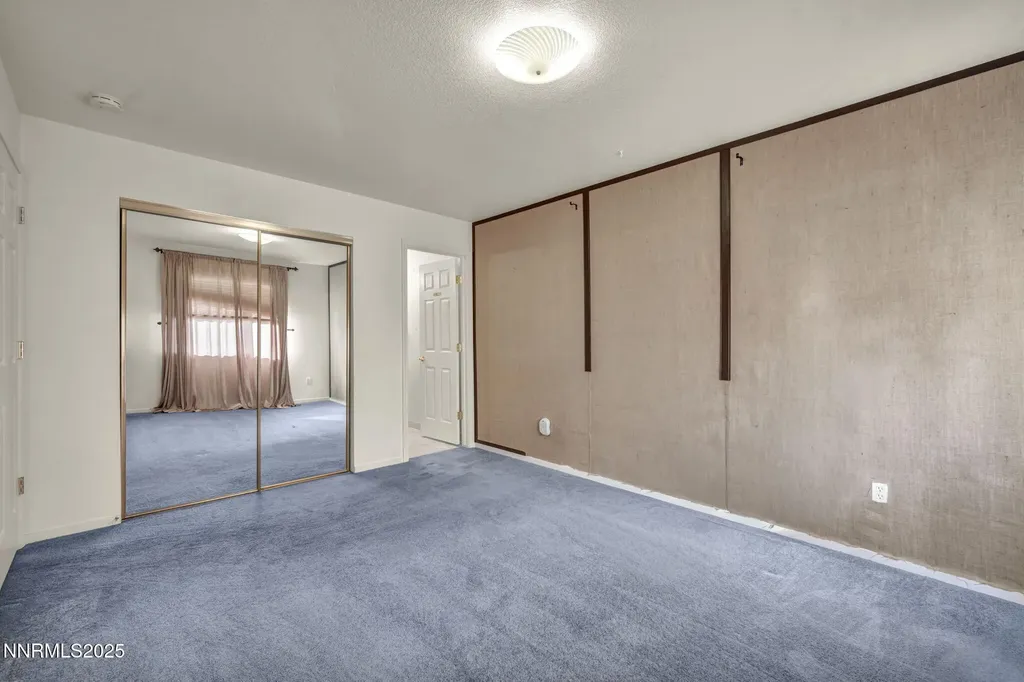 18120 Hazelnut Reno NV 89508