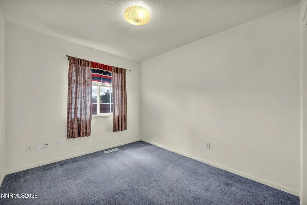 18120 Hazelnut Reno NV 89508
