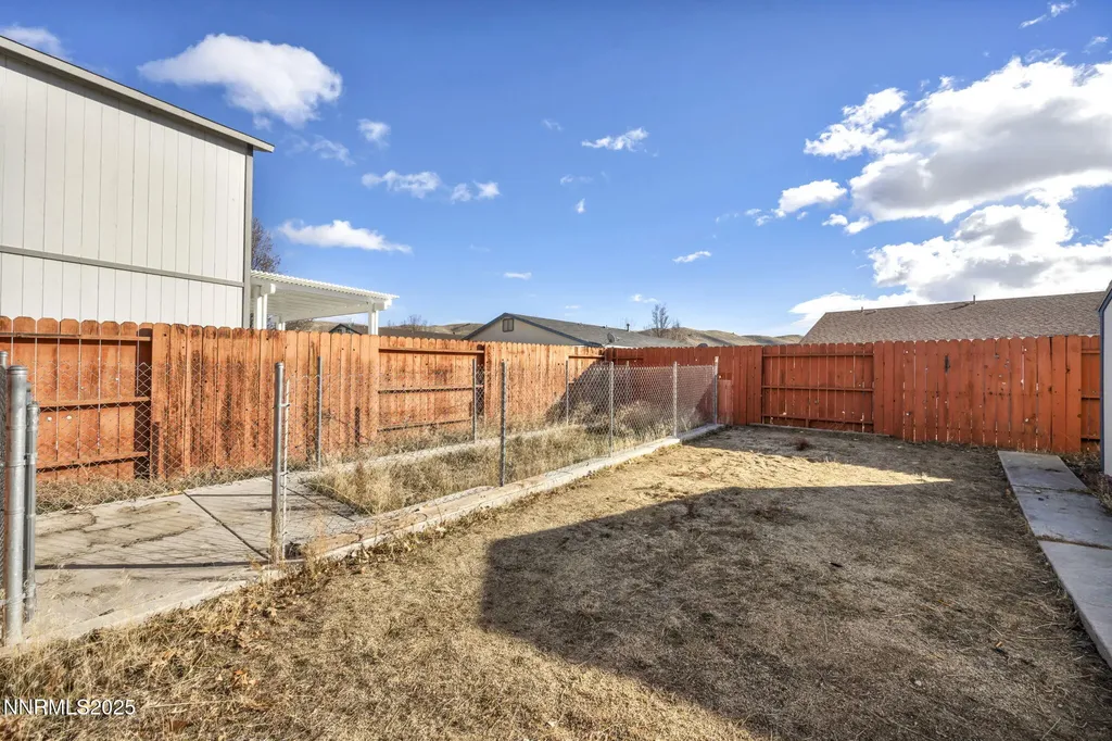 18120 Hazelnut Reno NV 89508
