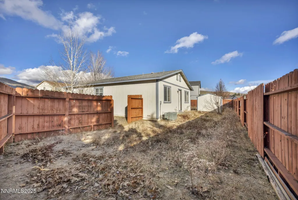 18120 Hazelnut Reno NV 89508
