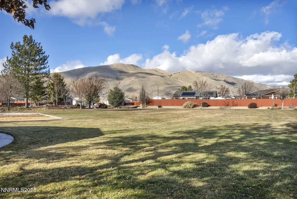 18120 Hazelnut Reno NV 89508