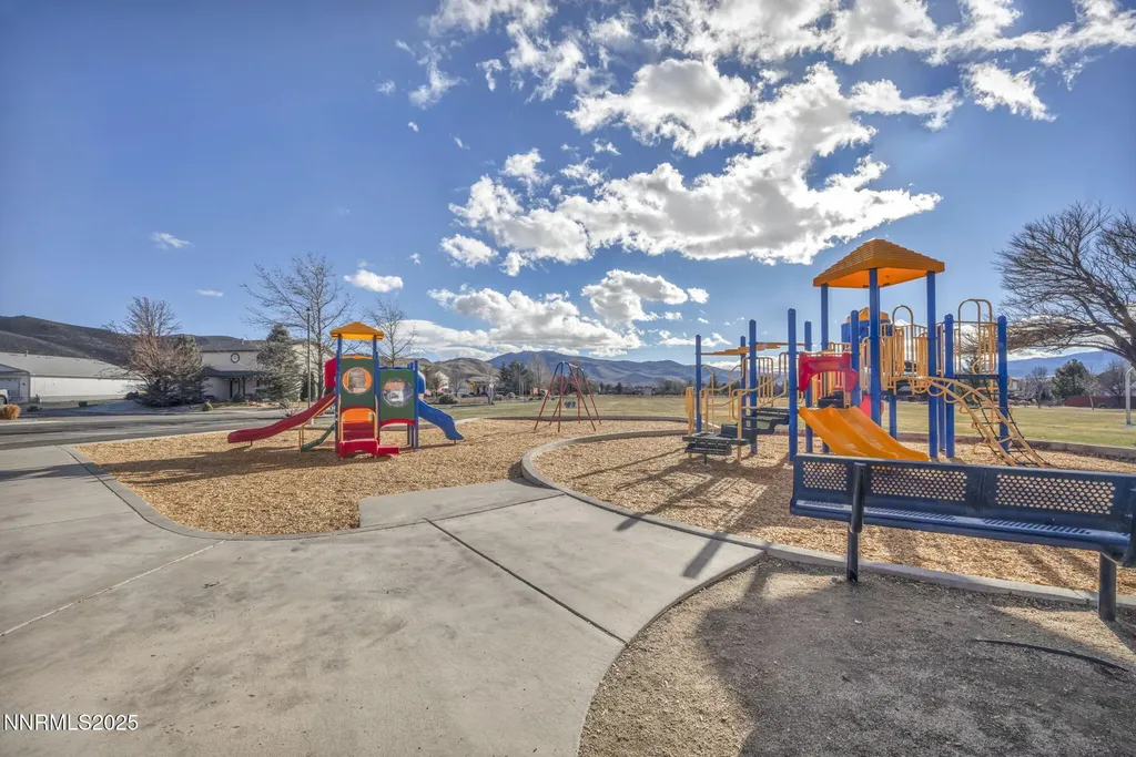 18120 Hazelnut Reno NV 89508