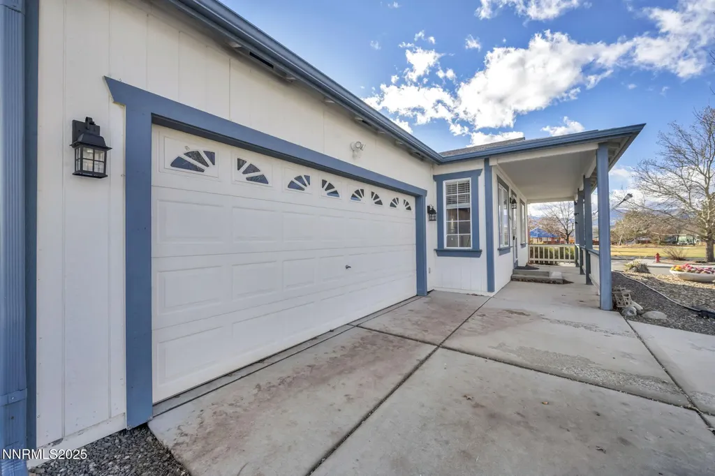 18120 Hazelnut Reno NV 89508