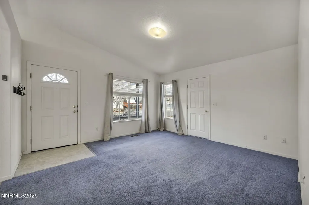 18120 Hazelnut Reno NV 89508