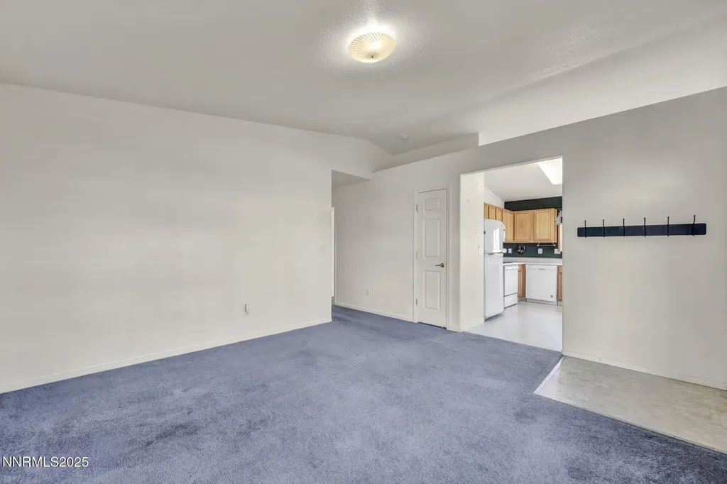 18120 Hazelnut Reno NV 89508