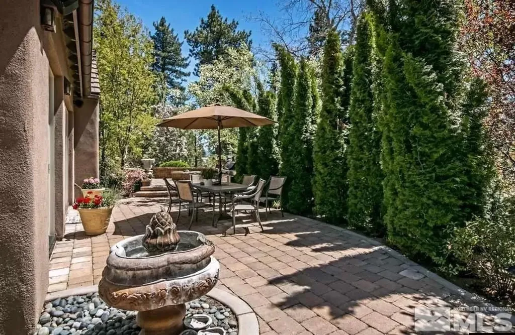 6574 Champetre Reno NV 89511