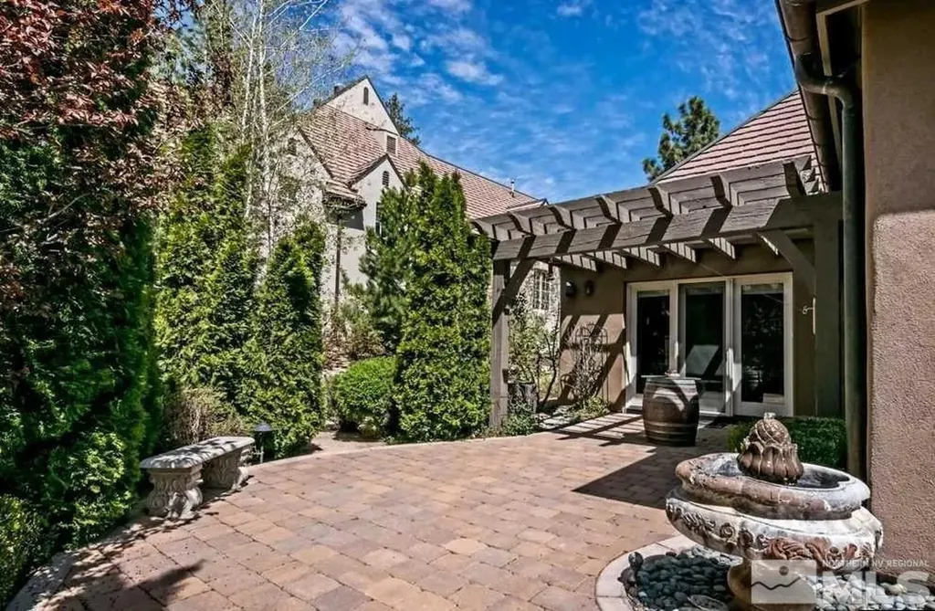 6574 Champetre Reno NV 89511