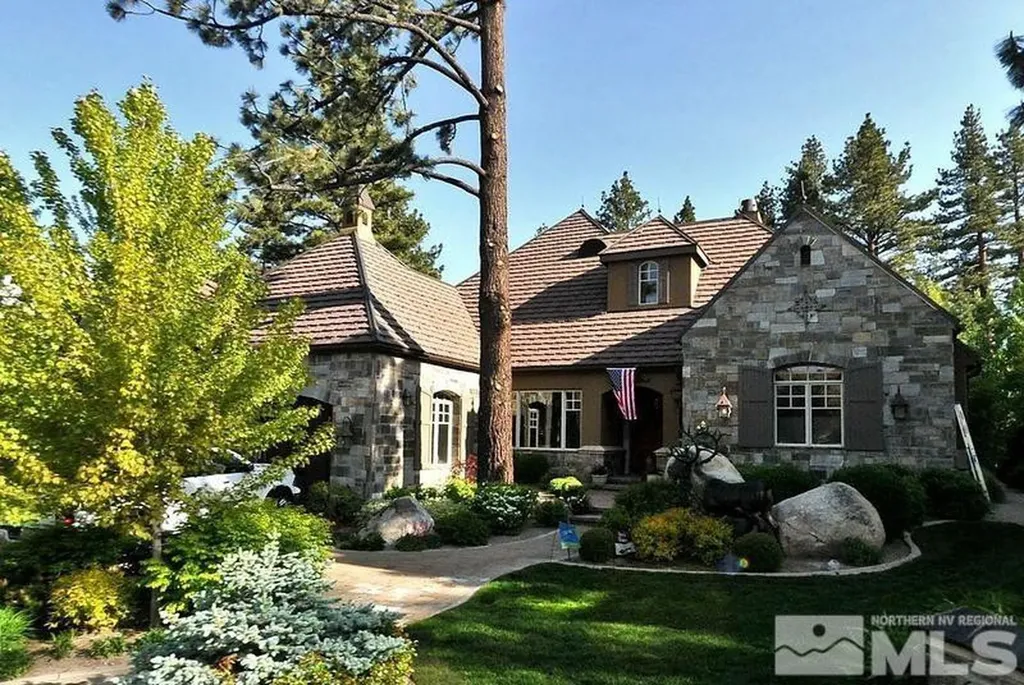 6574 Champetre Reno NV 89511