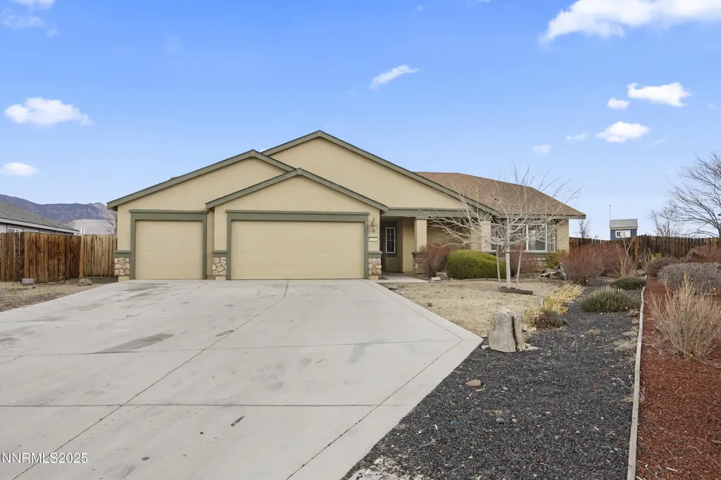 138 Bethpage Dayton NV 89403