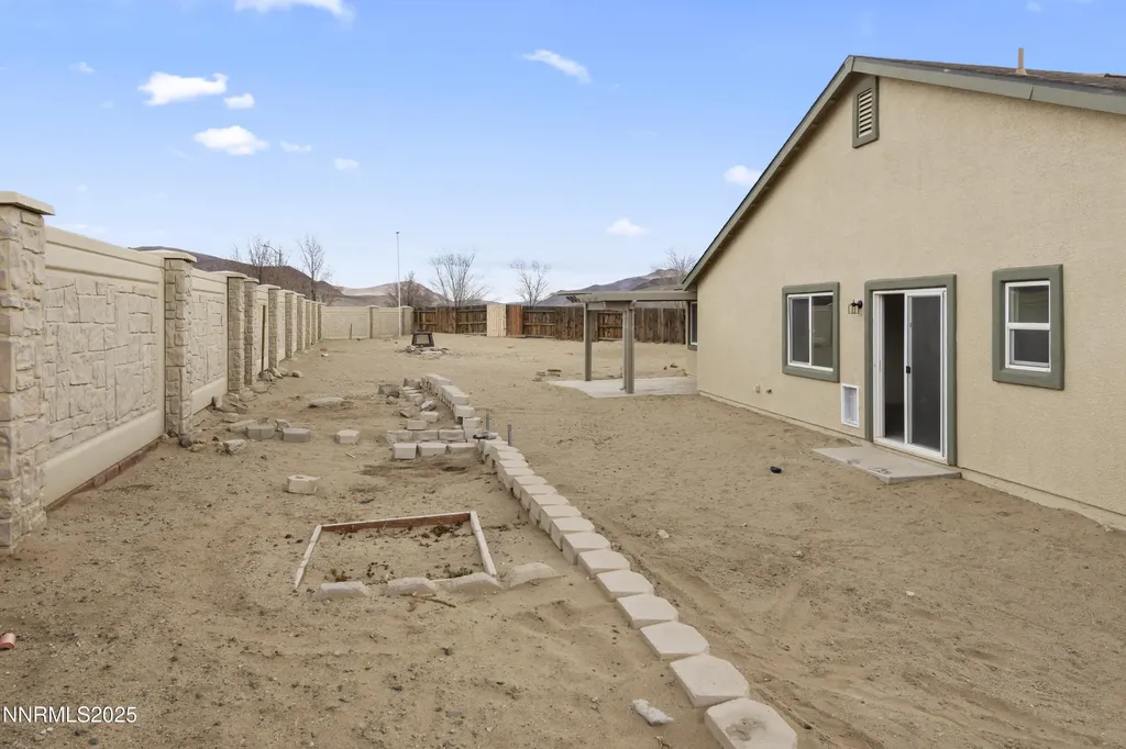 138 Bethpage Dayton NV 89403
