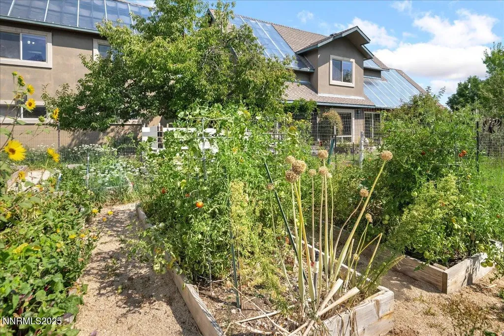 1516 Coleman Reno NV 89503
