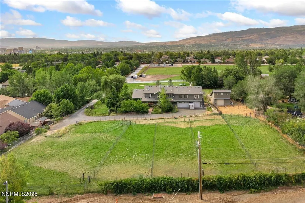 1516 Coleman Reno NV 89503