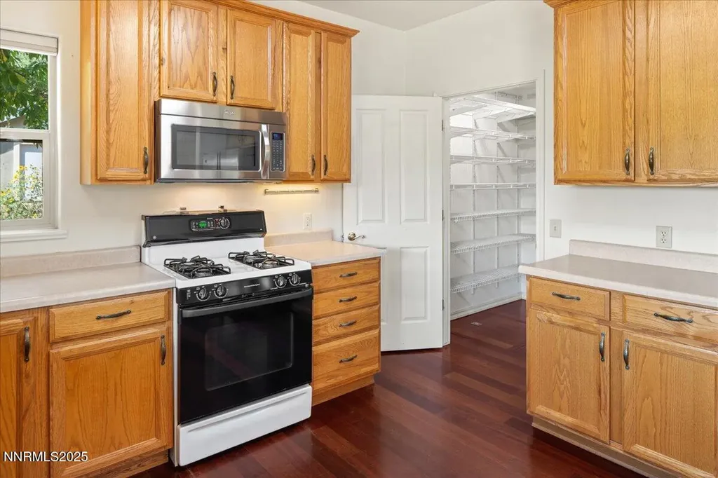 1516 Coleman Reno NV 89503