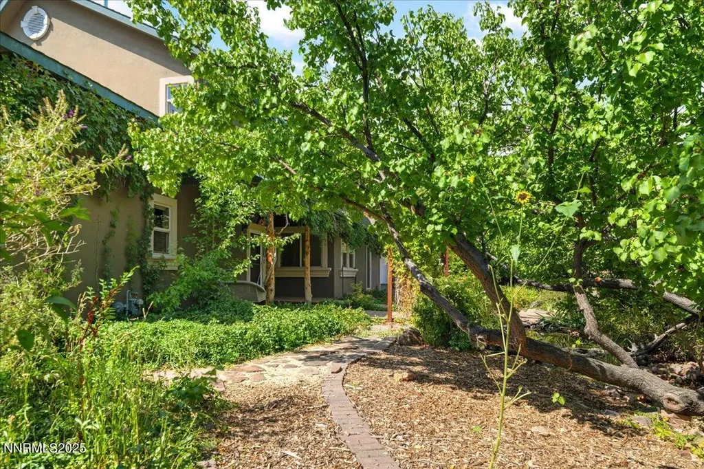 1516 Coleman Reno NV 89503