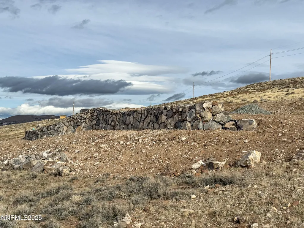 2410 La Mancha Sparks NV 89441