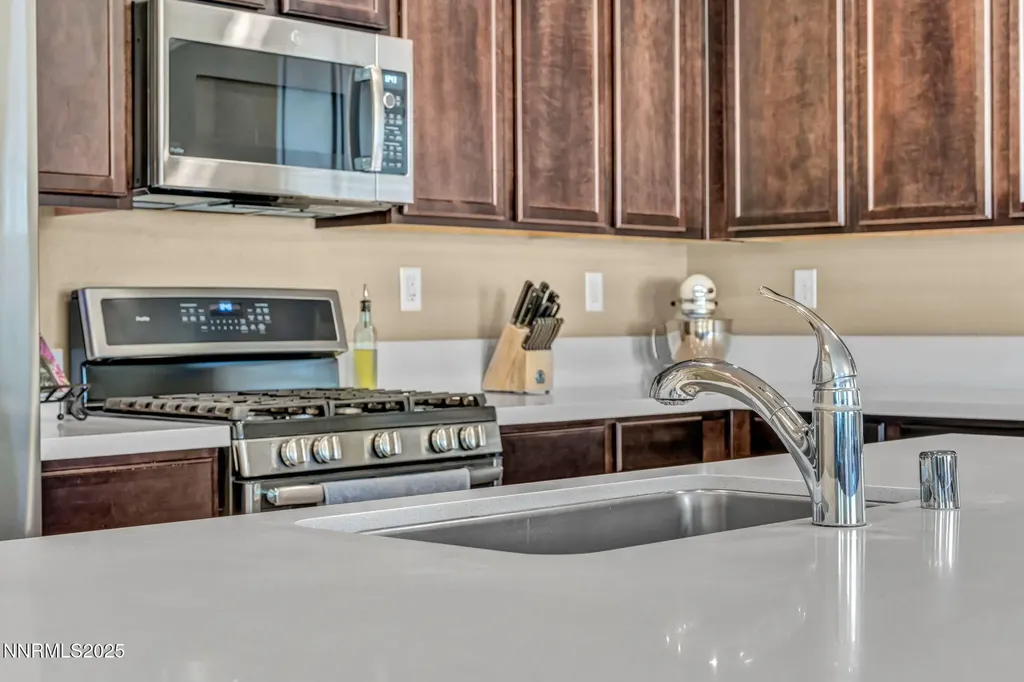 156 Jobe Dayton NV 89403